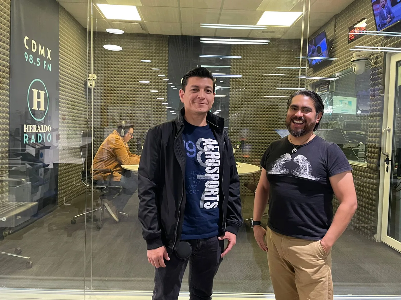 Equipo Vortyze en entrevista de radio